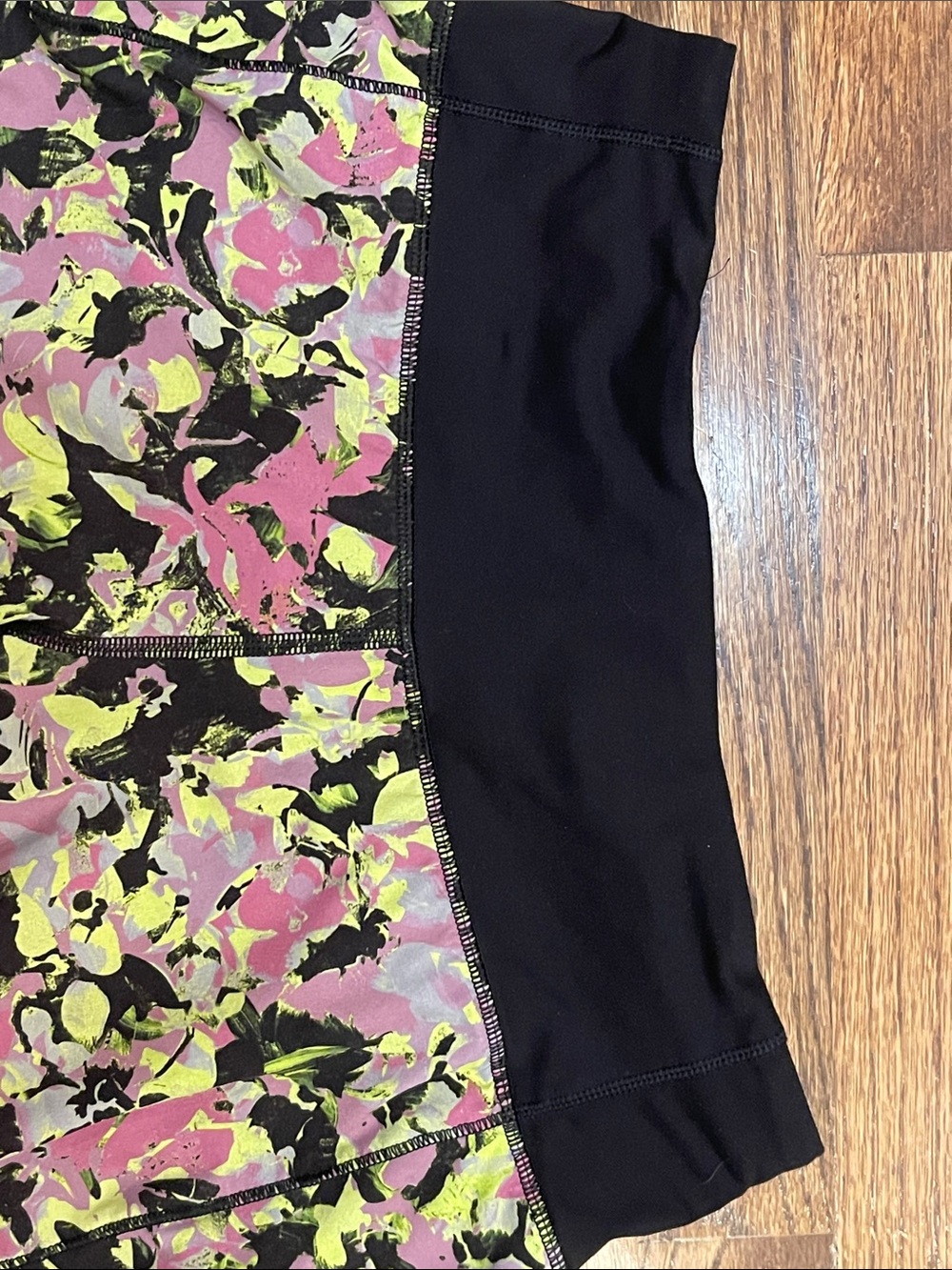 Ladies Lululemon - Picture 6 of 13